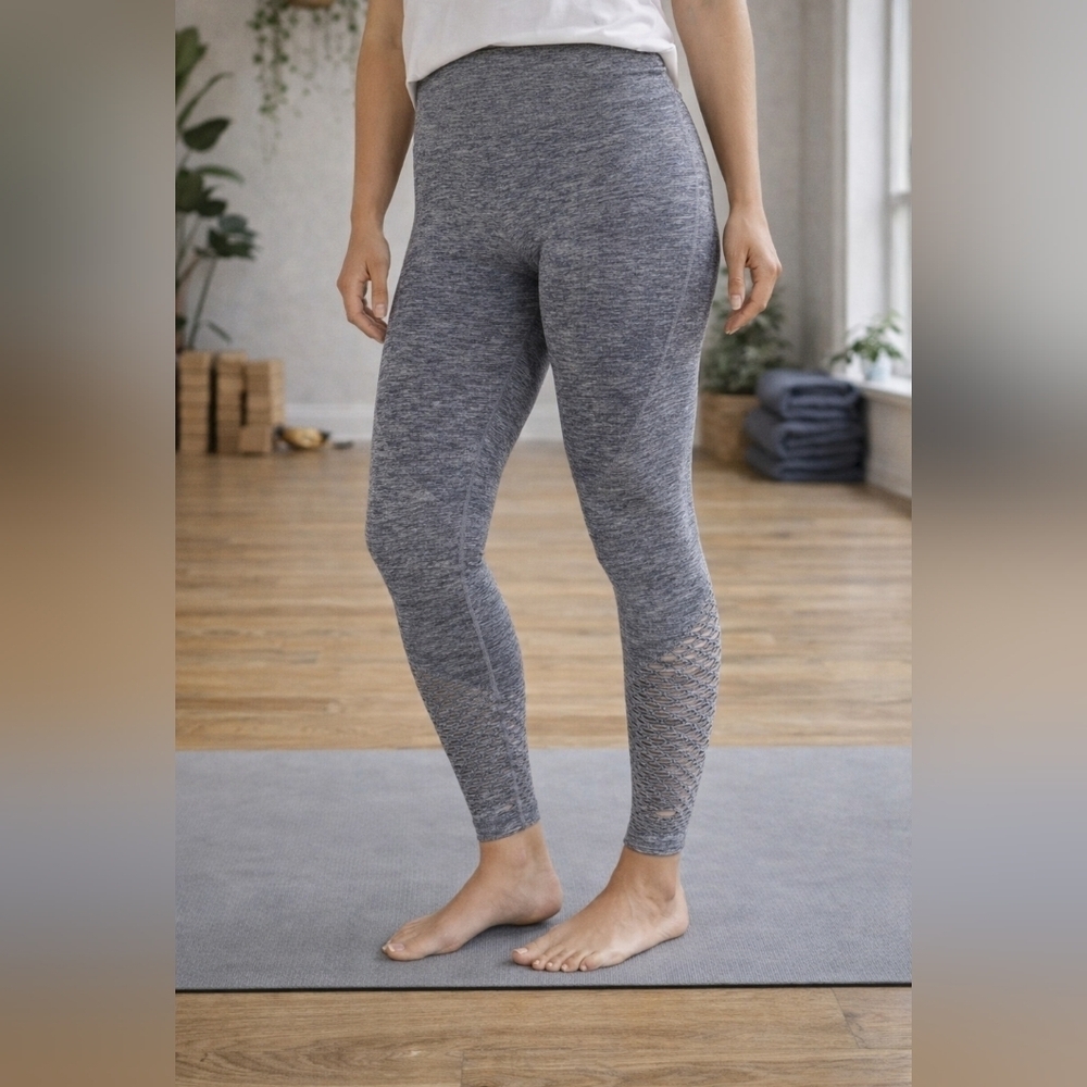 GUC Victoria's Secret Blue Seamless Leggings Size Small